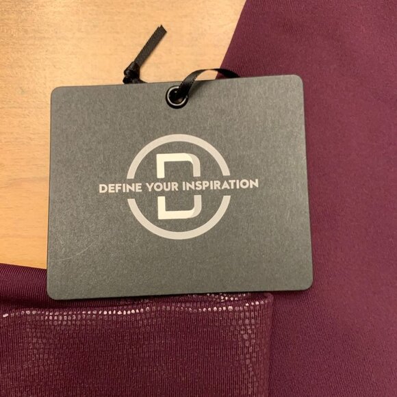 NWT DIY Define Your Inspiration Faux Leather Legging Cranberry Size Large - Picture 4 of 8